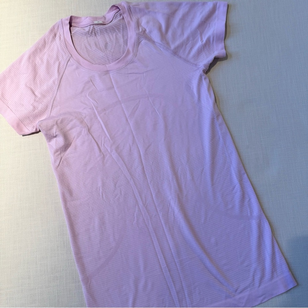 lululemon Swiftly Tech Short-Sleeve Shirt 2.0 *Hip Length - vitapink